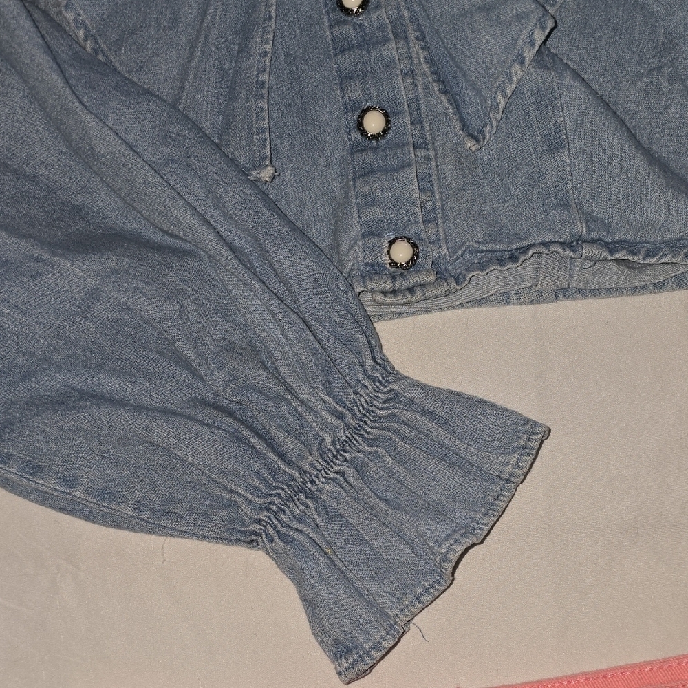 Light Blue Ruffle Denim Crop Top - Picture 5 of 14